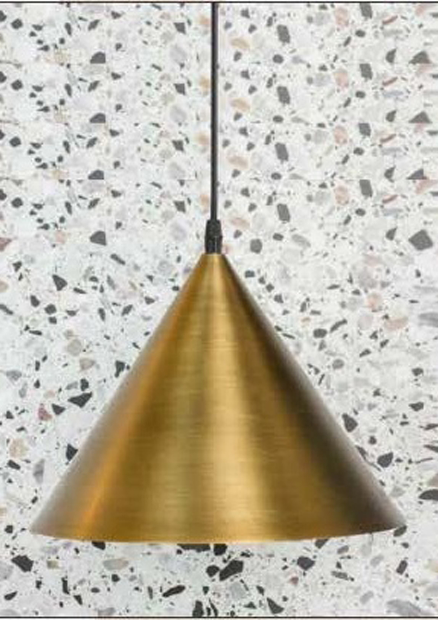 Beyond Lights - Brass Pendant Lamp- GL